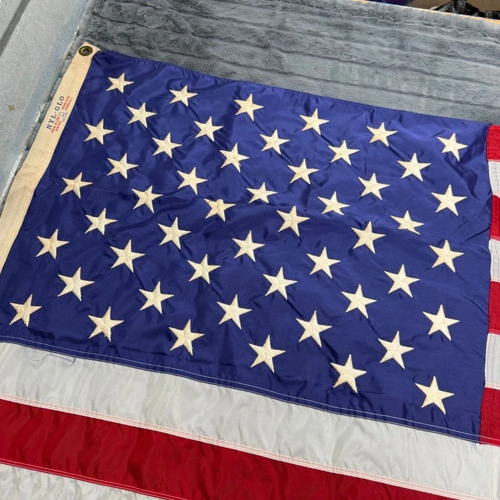 Annin & Co Nyl-Glo American Flag 100% Nylon Bunting Embroidered Stars 8834